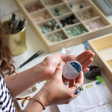 Laden Sie das Bild in den Galerie-Viewer, So. 04.10.2020 | 14:00-19:00 | Yoga Mala-Ketten Workshop