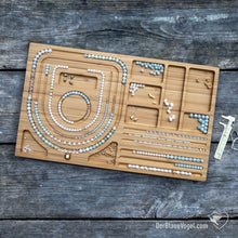 Laden Sie das Bild in den Galerie-Viewer, Armband-Perlenbrett aus Holz | Wooden Beadingboard - Braceletboard | Der Blaue Vogel