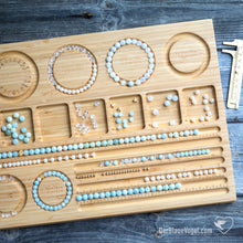 Laden Sie das Bild in den Galerie-Viewer, Armband-Perlenbrett aus Holz | Wooden Beadingboard - Braceletboard | Der Blaue Vogel