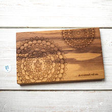 Laden Sie das Bild in den Galerie-Viewer, Ganesha Mantra Board | 25 x 15 cm
