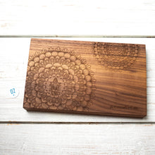 Laden Sie das Bild in den Galerie-Viewer, Ganesha Mantra Board | 25 x 15 cm
