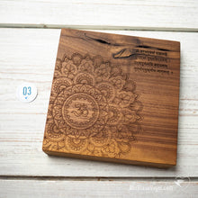 Laden Sie das Bild in den Galerie-Viewer, Om Tryambakam Mantra Board | 15 x 15 cm