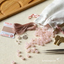 Laden Sie das Bild in den Galerie-Viewer, Mala Maker Starter Set Deluxe