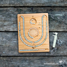 Laden Sie das Bild in den Galerie-Viewer, Malabrett Perlenbrett aus Holz | Mala Beading Board / Malaboard / Wooden BeadingBoard | Der Blaue Vogel Perlenbretter