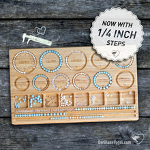 Laden Sie das Bild in den Galerie-Viewer, Großes Armband-Perlenbrett aus Holz | Large Wooden Braceletboard, Wooden Beadingboard wiith Inches 1/4 inch steps | Handmade by Der Blaue Vogel