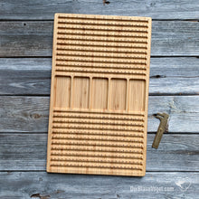 Laden Sie das Bild in den Galerie-Viewer, Armband-Perlenbrett aus Holz | Wooden Beadingboard - Braceletboard | Der Blaue Vogel