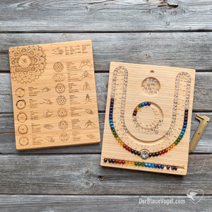 Chakra board with mudras and Sanskrit names | 7 Chakra Gayatri Mantra | Der Blaue Vogel | Perlenbrett aus Holz | Wooden Beading Boards