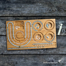 Laden Sie das Bild in den Galerie-Viewer, Perlenbrett aus Holz für Ketten, Malas, Armbänder| Wooden Beadingboard & Braceletboard from Der Blaue Vogel
