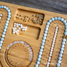 Laden Sie das Bild in den Galerie-Viewer, Perlenbrett aus Holz für Ketten, Malas, Armbänder| Wooden Beadingboard & Braceletboard from Der Blaue Vogel