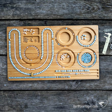 Laden Sie das Bild in den Galerie-Viewer, Perlenbrett aus Holz für Ketten, Malas, Armbänder| Wooden Beadingboard & Braceletboard from Der Blaue Vogel