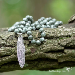 Serafinit 108 perlen Mala mit handgegossenem Silber-Salbei Anhänger | Der Blaue Vogel